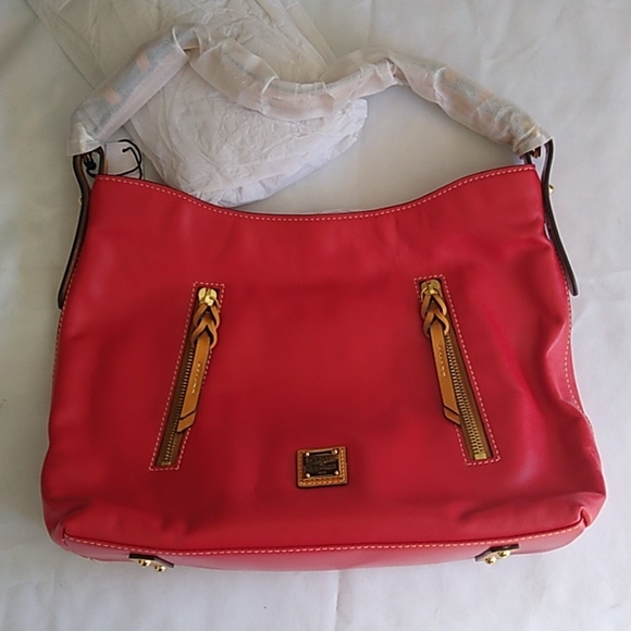 Dooney & Bourke Handbags - NWT Dooney n Bourke Tote.